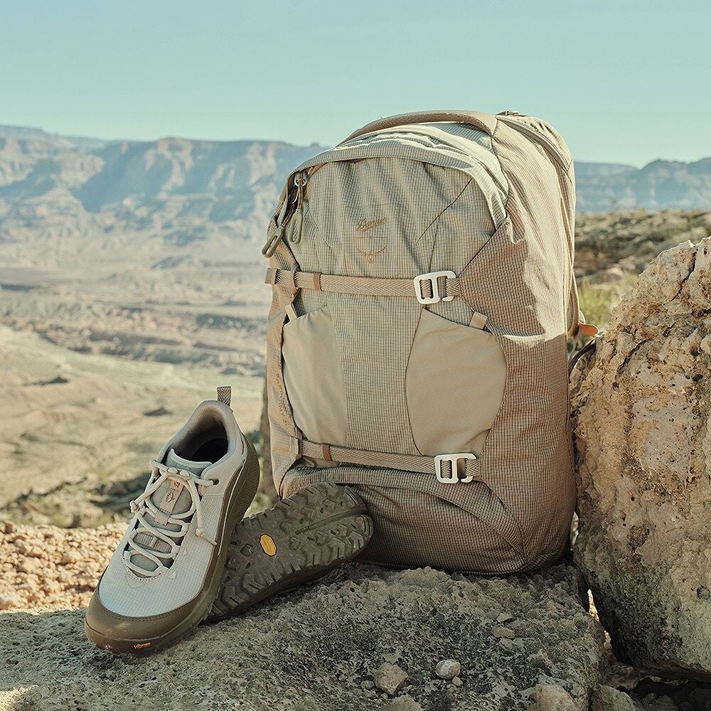 Osprey x Danner Farpoint™ 40 Travel Backpack ( SOON )