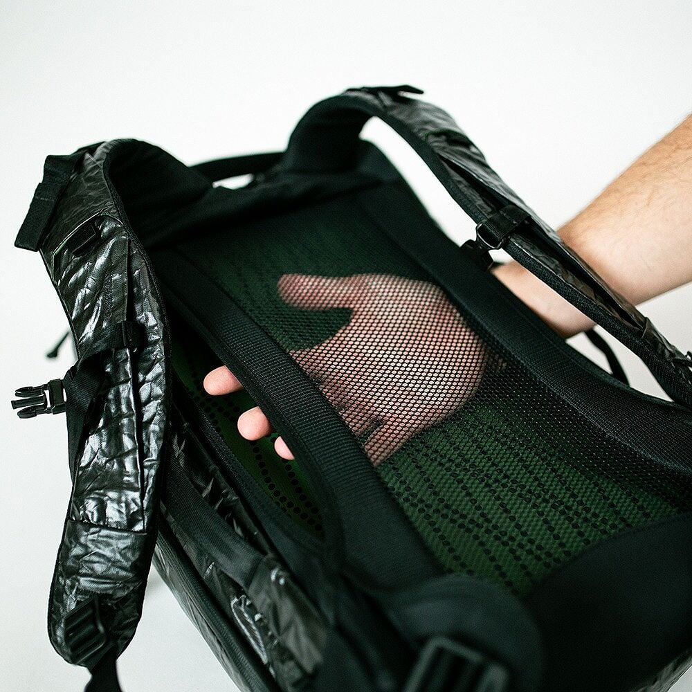 Osprey x Carryology Archeon 30 Fujin