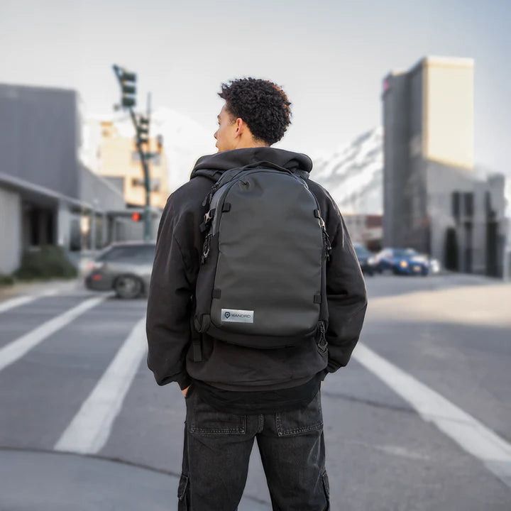 Wandrd Stratus 18L