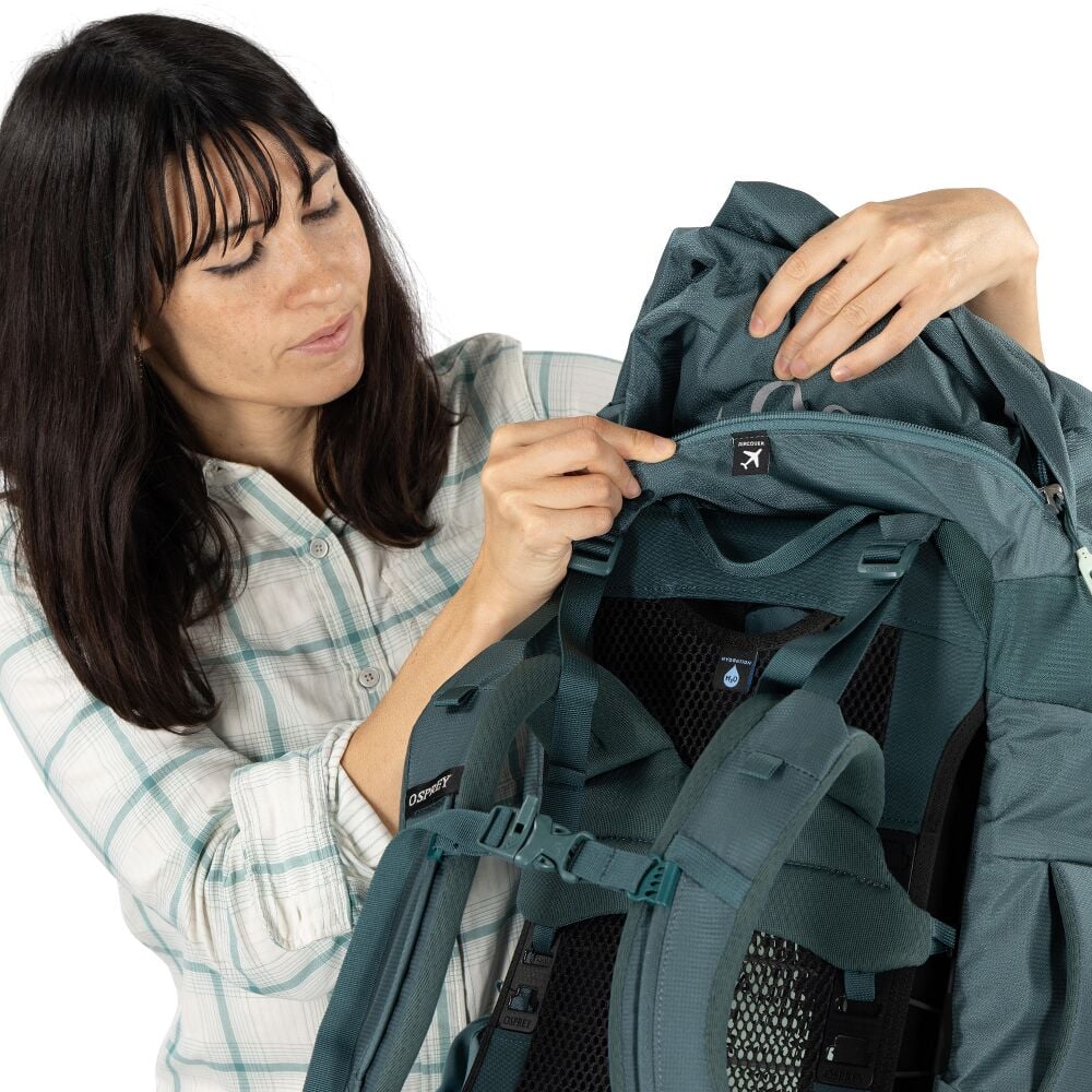 Osprey Fairview Trek Travel 55L
