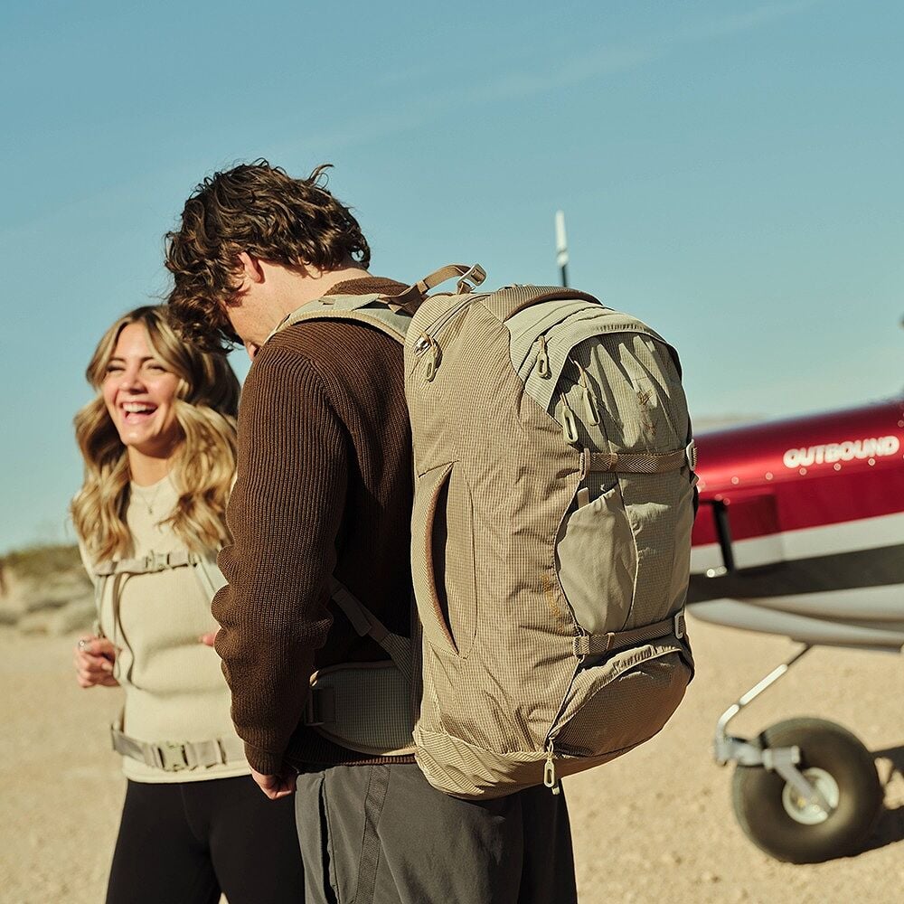 Osprey x Danner Farpoint™ 40 Travel Backpack ( SOON )