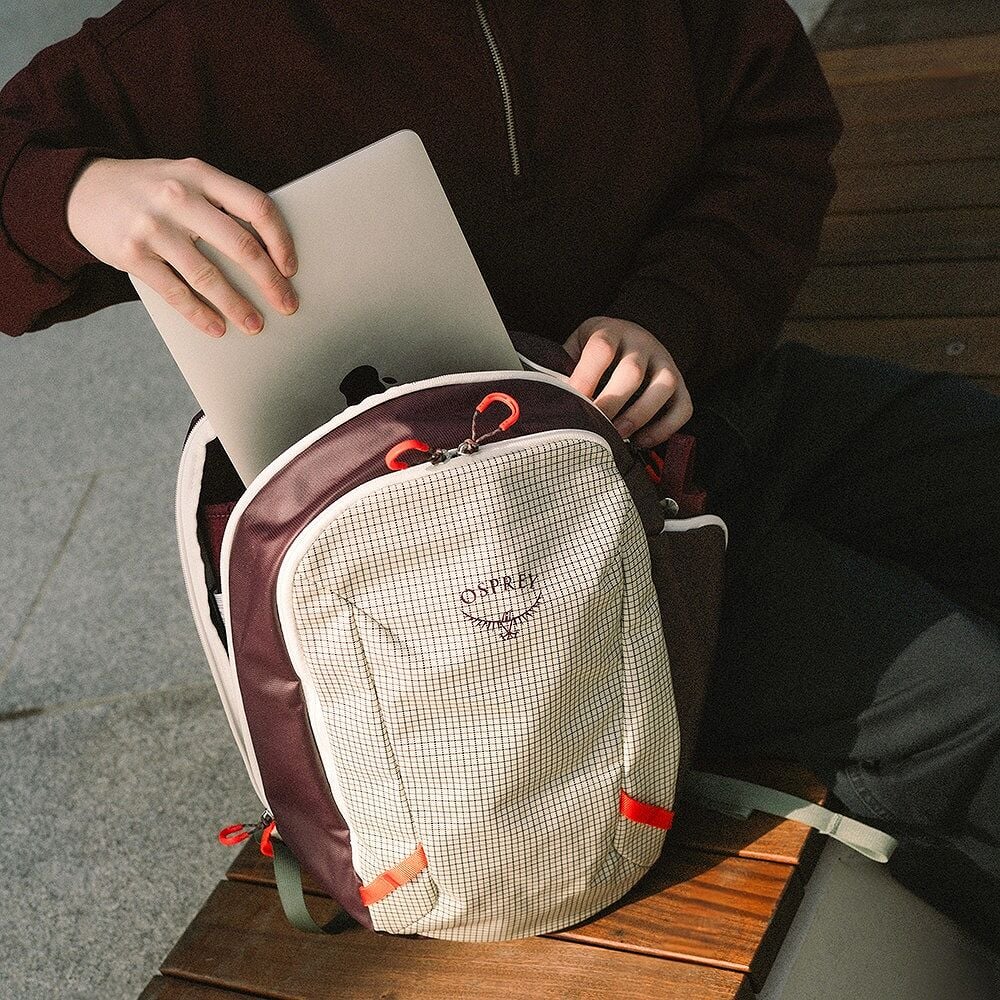 Osprey Transporter Panel Loader 20L