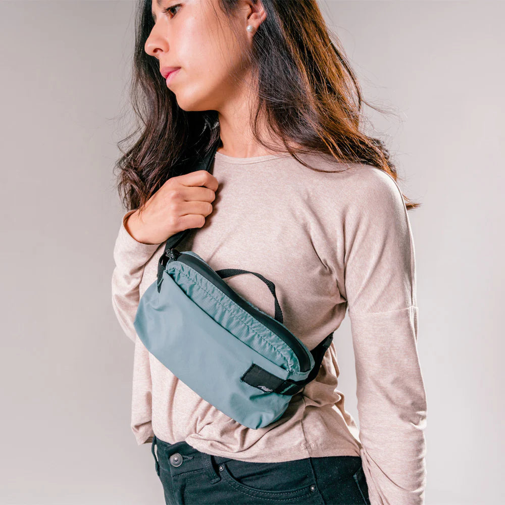 Matador ReFraction™ Packable Sling 2L