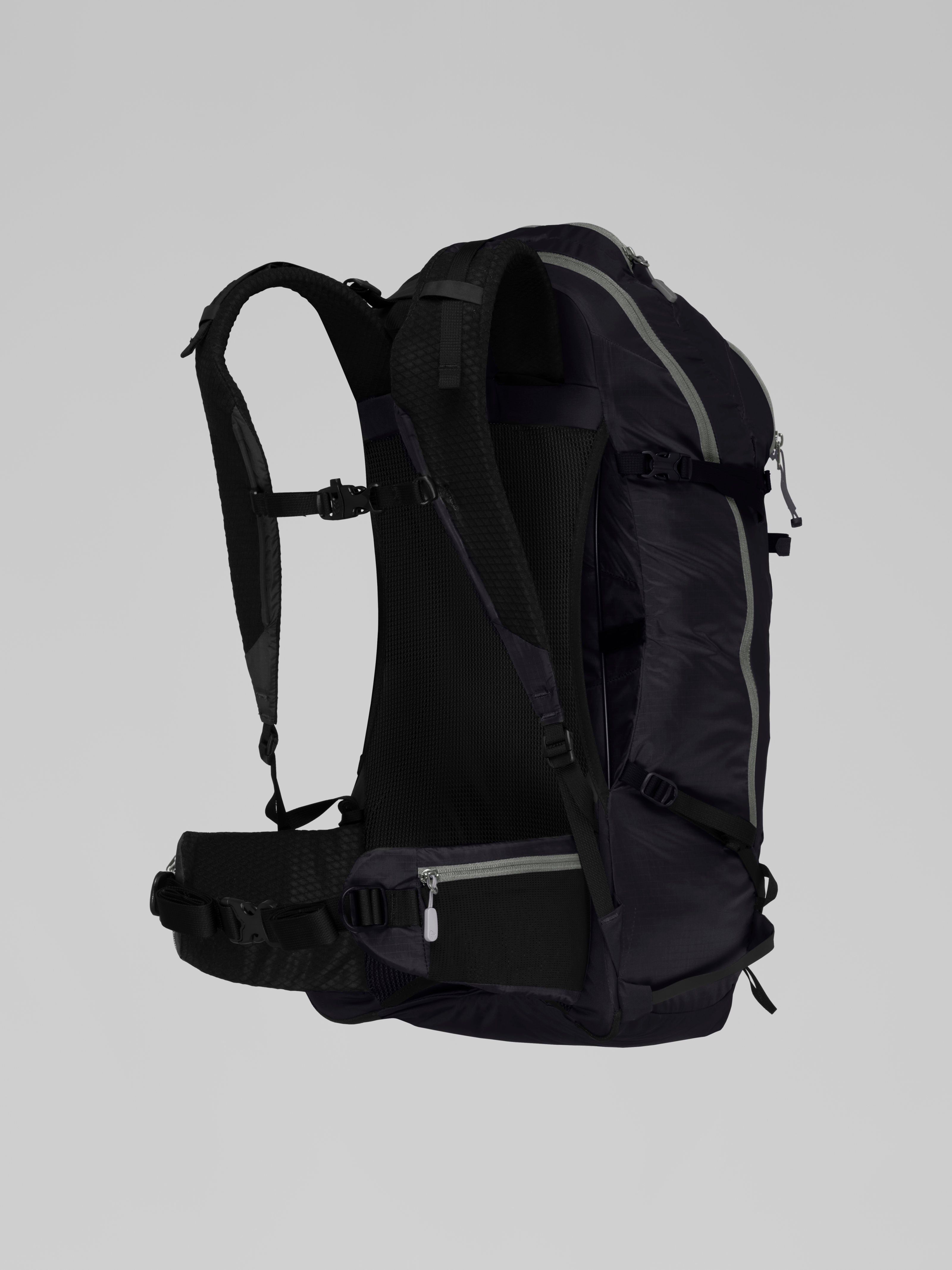 Norrøna Lyngen MeshBack 40L